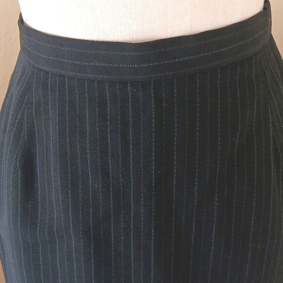 Donna Karan Essentials Pinstripe Skirt. Career. Professional - Picture 3 of 12